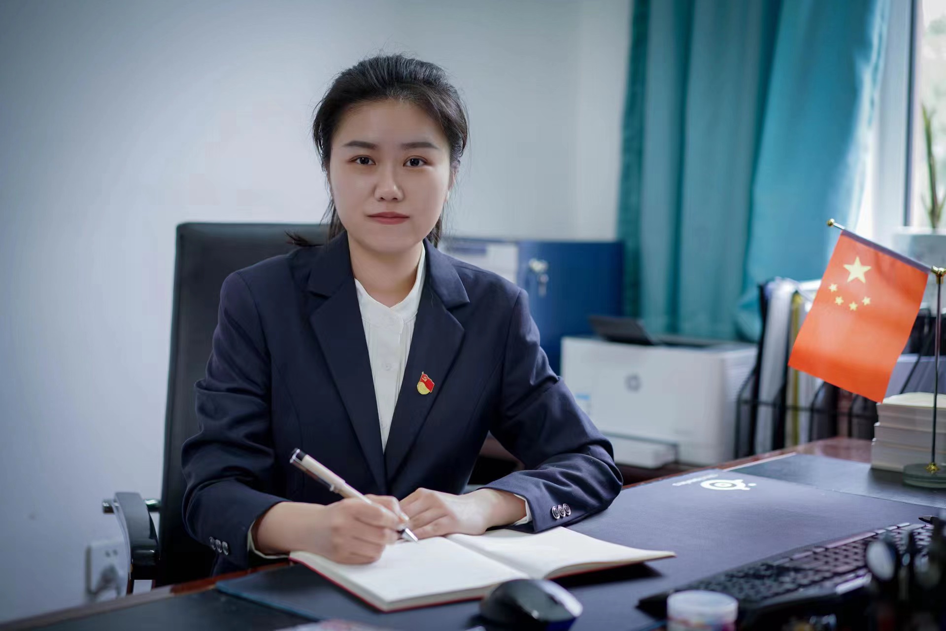 李佳怿